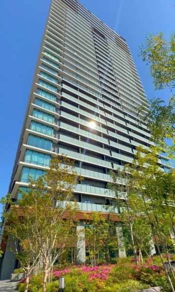 The Tokyo Towers Mid Tower