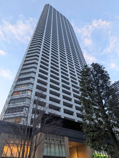 The Tokyo Towers Mid Tower